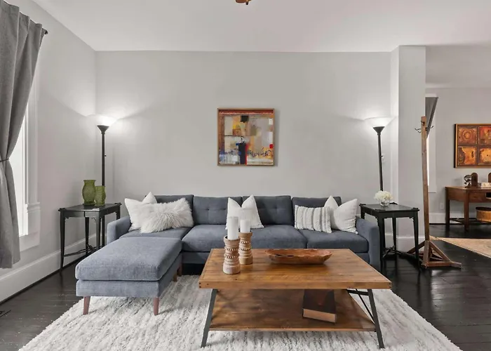 Holiday home Modern 4br - Firepit & Grill - Sleeps 10 Columbus
