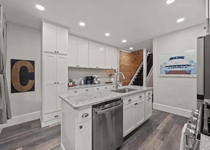 Modern 4br - Firepit & Grill - Sleeps 10 * Columbus