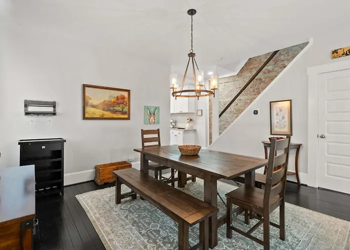 Holiday home Modern 4br - Firepit & Grill - Sleeps 10 Columbus