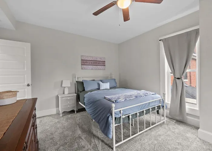 Holiday home Modern 4br - Firepit & Grill - Sleeps 10 Columbus