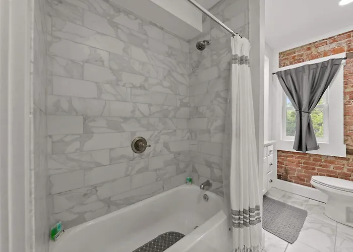 Holiday home Modern 4br - Firepit & Grill - Sleeps 10