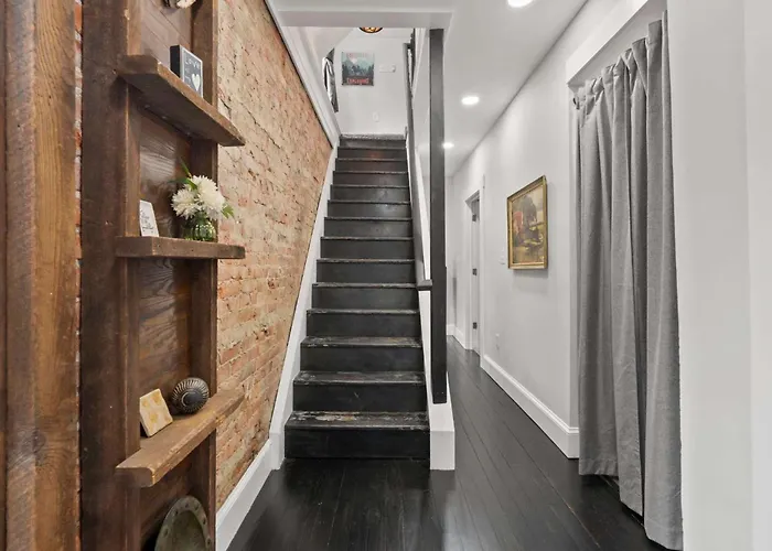 Modern 4br - Firepit & Grill - Sleeps 10 Holiday home Columbus