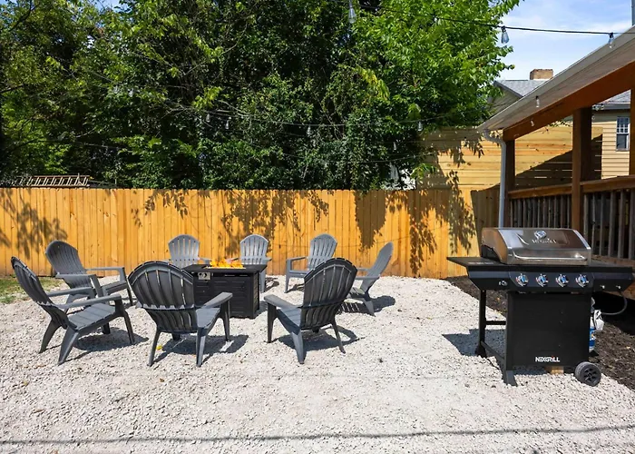 Holiday home Modern 4br - Firepit & Grill - Sleeps 10 *